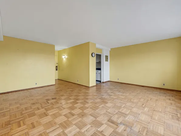 1 Fordham Hill Oval image 6 of 43