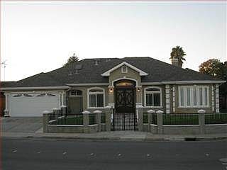 1st image of 1267 Shoreland Dr