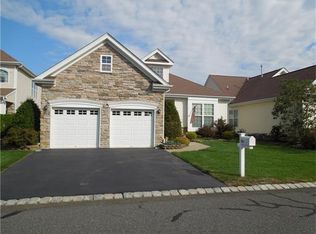 190 Blackberry Way, Monroe Township, NJ 08831