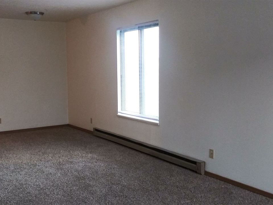 Living and Dining Area