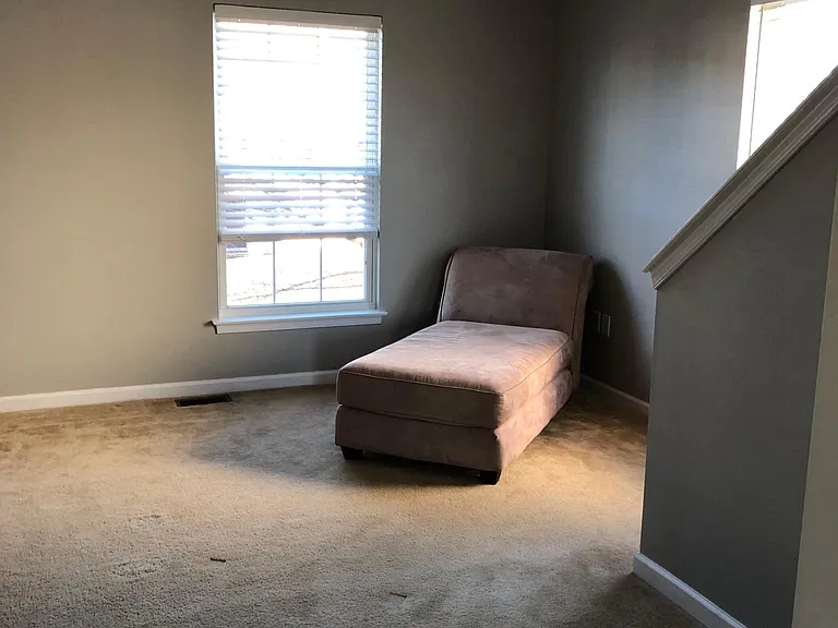129 Cambridge Ln — Photo 6