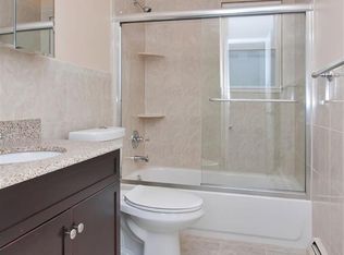 41 E 51st St, Bayonne, NJ 07002