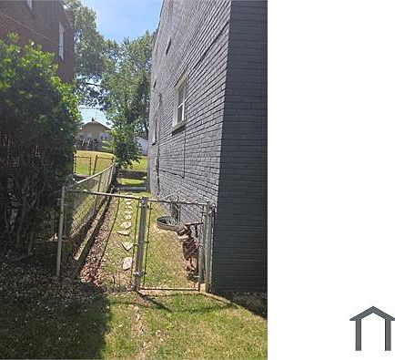 3rd image of 47 54th St SE
