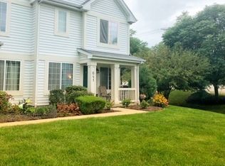 641 Crystal Springs Ct, Fox Lake, IL 60020