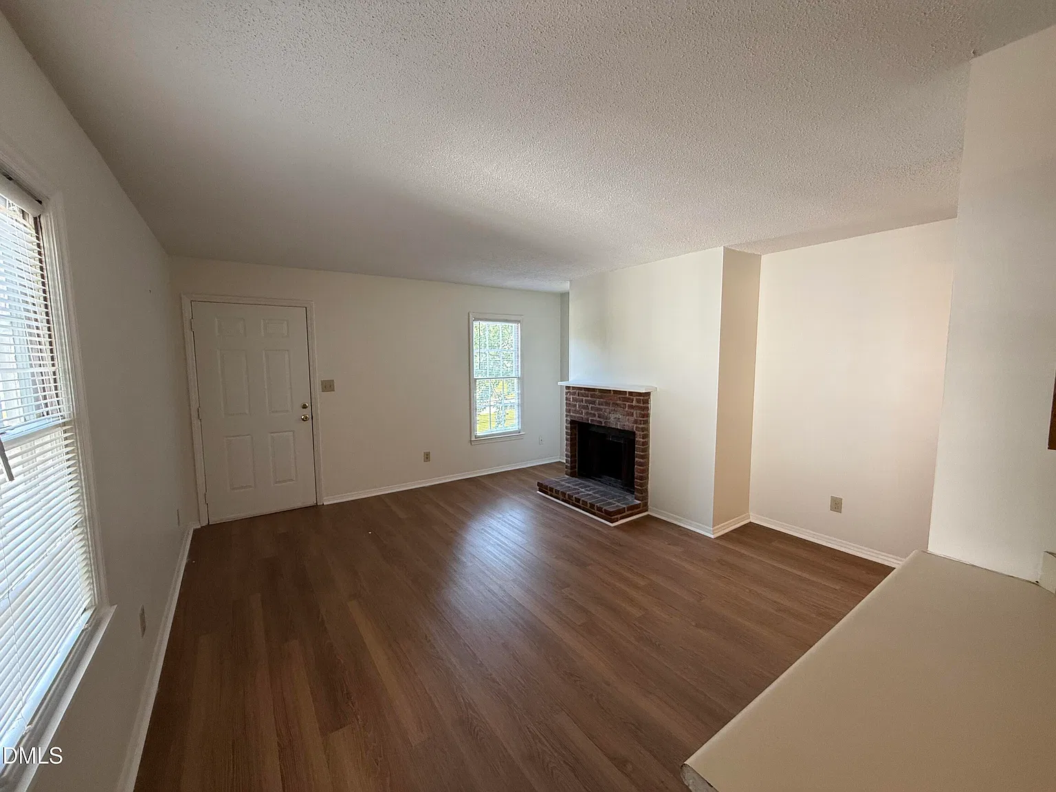 2 bed, 2.0 bath, 848 sqft, $1,200 — Photo 4