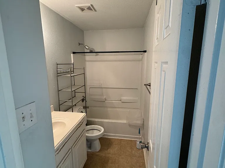 28838 Frio River Loop — Photo 4