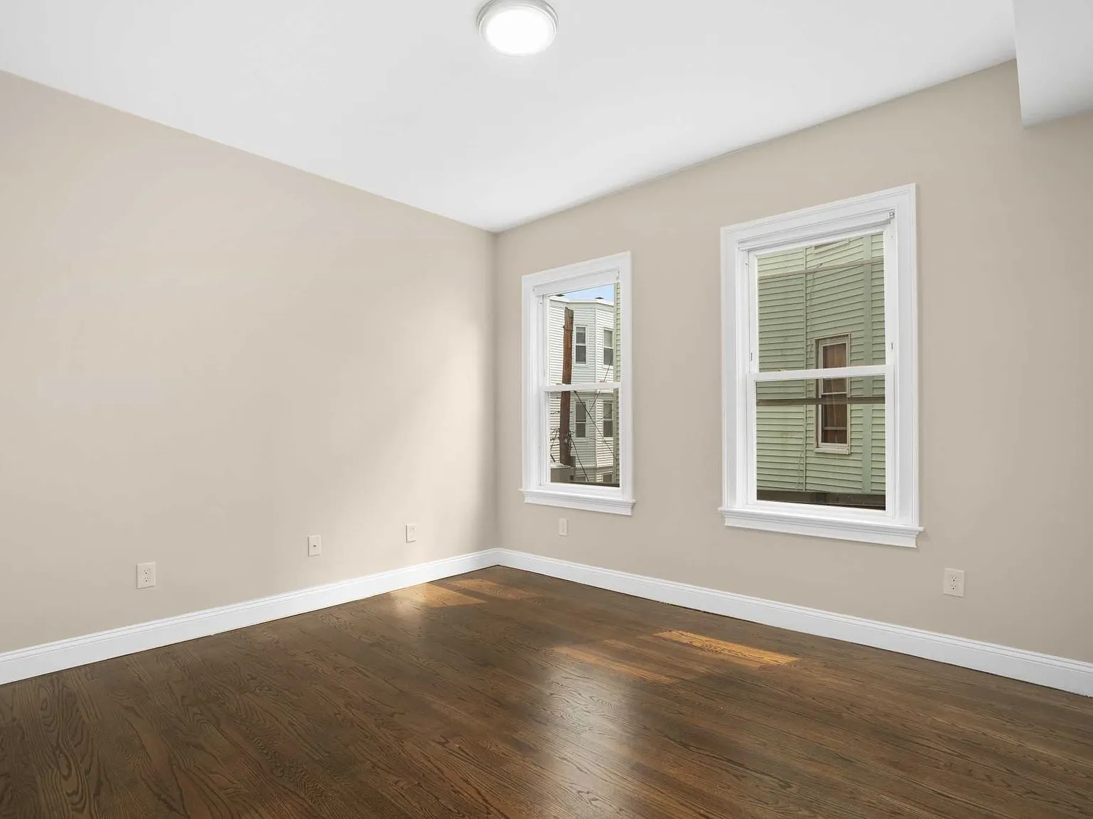 3 bed, $4,200 — Photo 1