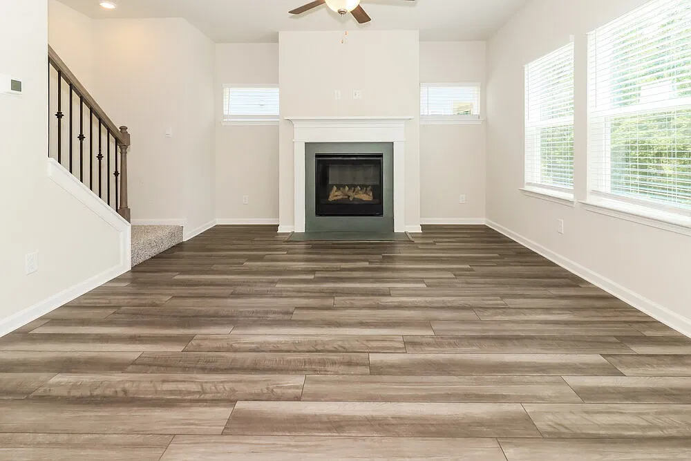 3 bed, 2.5 bath, 1858 sqft, $2,370 — Photo 4