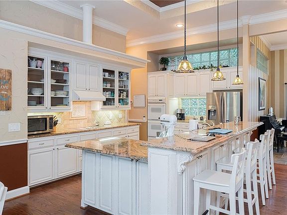 4th image of 5 Ventura Cir