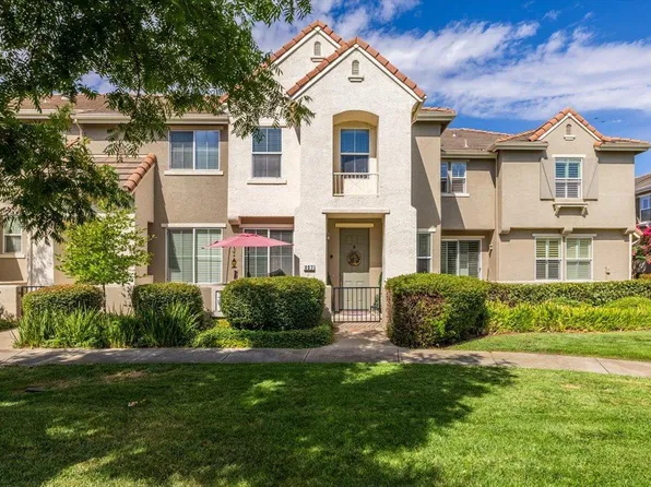 807 Esplanade Cir, Folsom, CA 95630