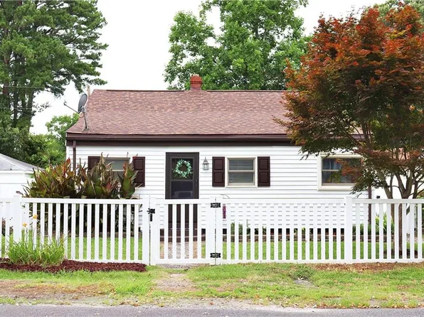 111 Decatur St, Portsmouth, VA 23702