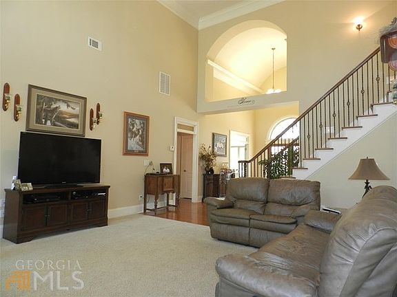 4th image of 100 Whitestone Dr
