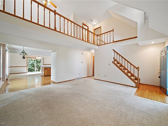 2nd image of 3987 Kelly Ln