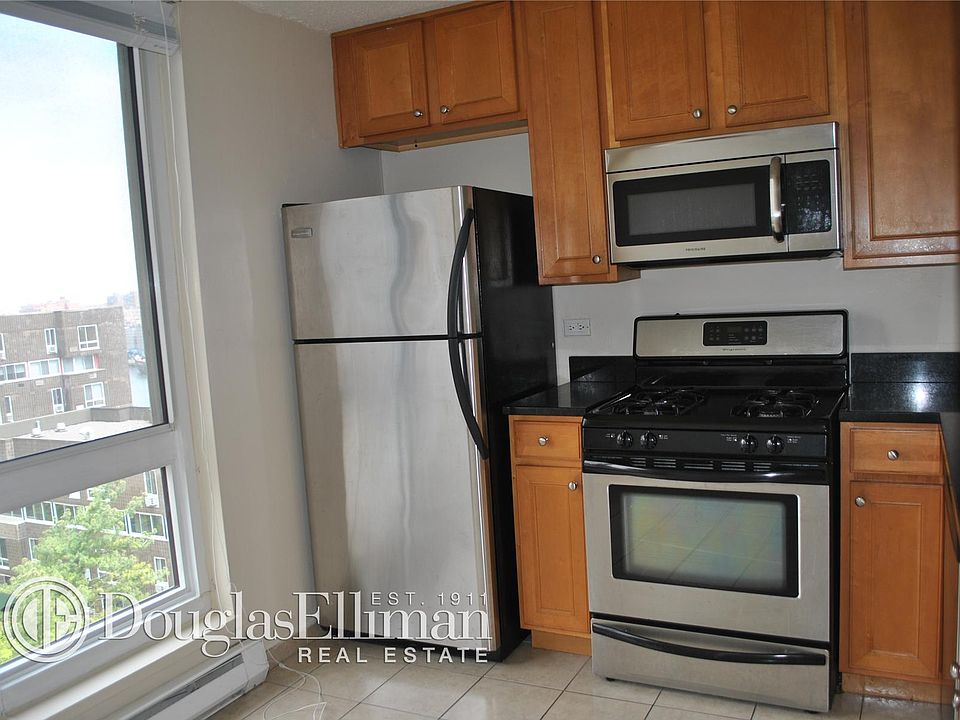 1st image of 510 Main St APT 1032
