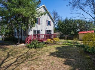 119 Bridge Rd, Northampton, MA 01062