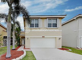 7805 Springfield Lake Dr, Lake Worth, FL 33467