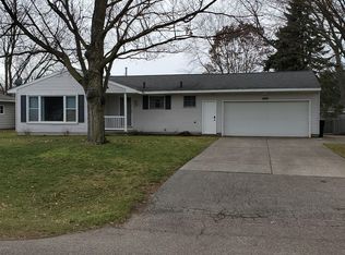 6521 12th Ave, Jenison, MI 49428