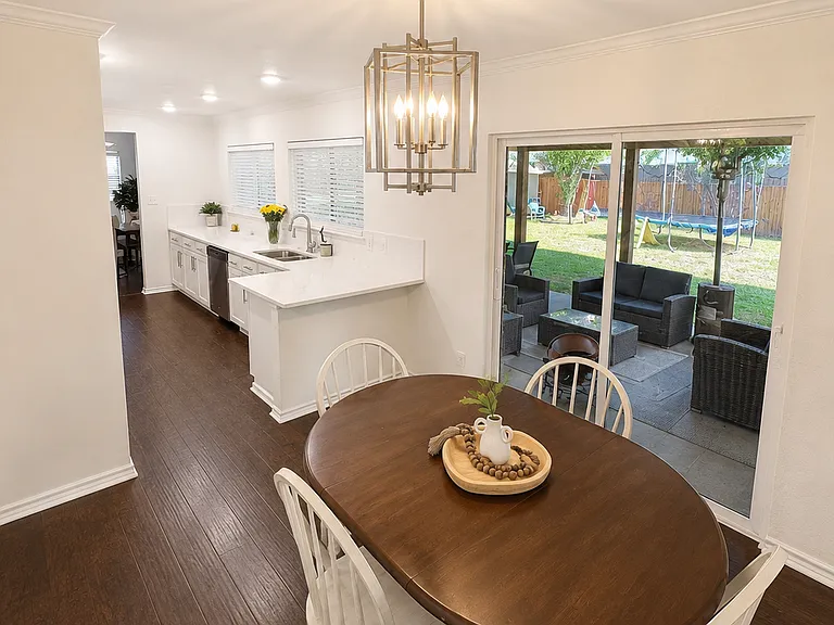 Breakfast Nook