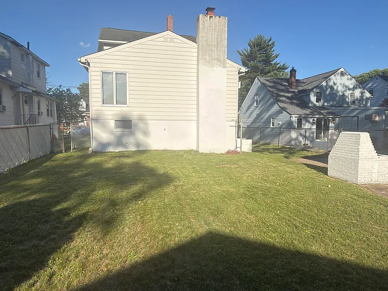5009 Lexington Ave — Photo 17