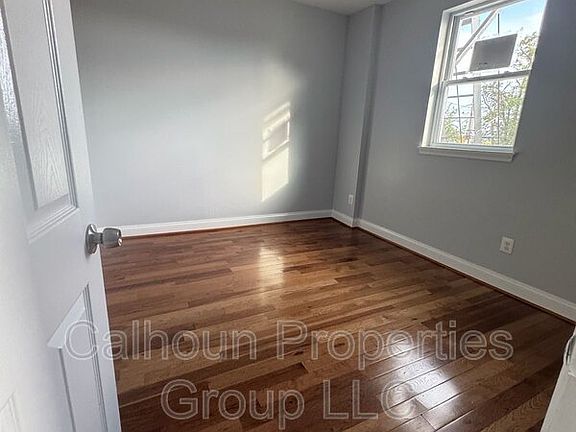 5th image of 3506 Woodbrook Ave #1