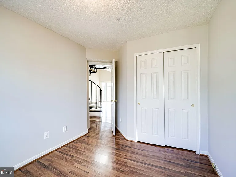 7012 Irwell Ln #14E — Photo 19