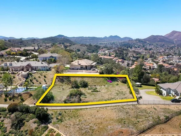 466 Helga Ct, Thousand Oaks, CA 91320