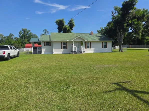 375 Jones St, Ray City, GA 31645