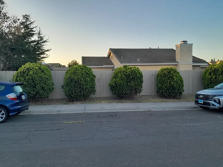 10506 Giffin Way — Photo 4