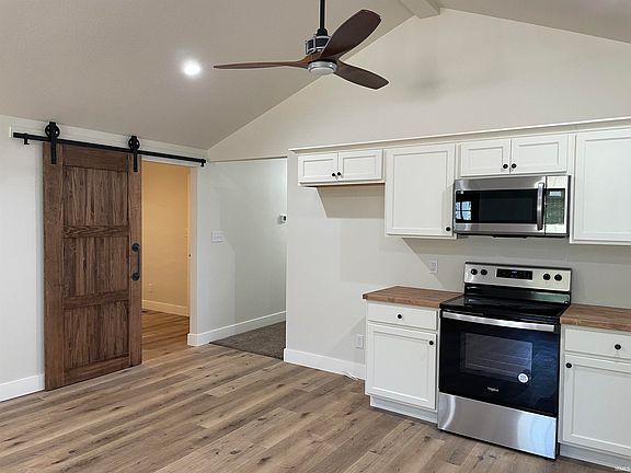 3rd image of 4904 N Hamilton Ln