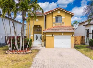 15623 SW 100th Ter, Miami, FL 33196