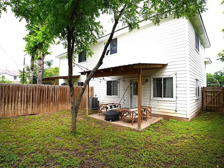 1700 Constantino Cir #A — Photo 11