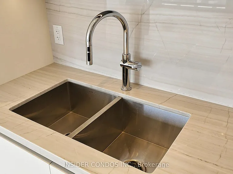 1315 Bay St #1703 — Photo 25