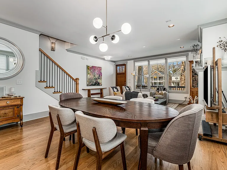 929 S Douglas Ave — Photo 4