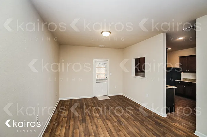 10757 Bent Brook Dr — Photo 3