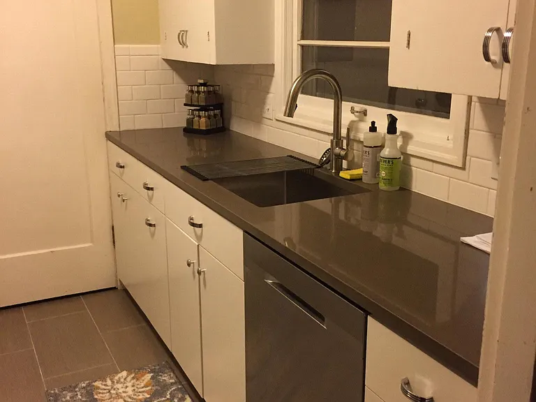 4417 SE Crystal Springs Blvd — Photo 9