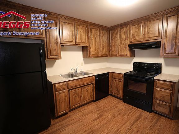 5th image of 221 Bonaire St