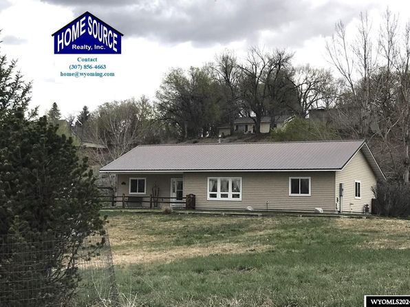 305 Mary Dr, Riverton, WY 82501