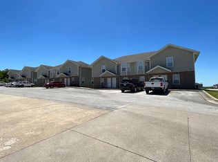 5575 N Green Ln, Ozark, MO 65721