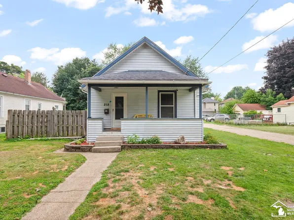 212 N Thompson St, Jackson, MI 49202