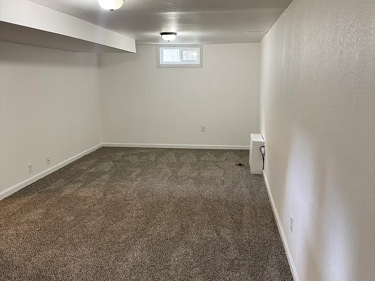 1407 W Kiernan Ave — Photo 17