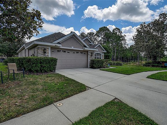 4th image of 10236 Deercliff Dr