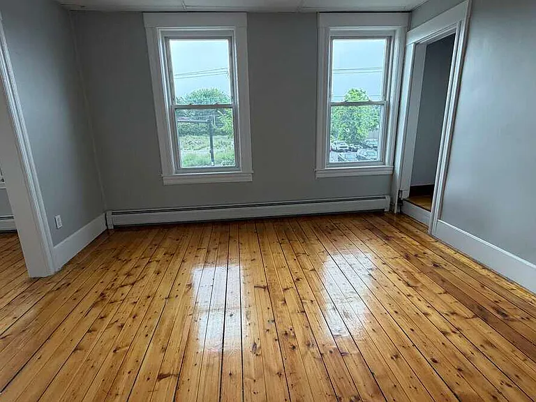 166 King St #2 — Photo 6