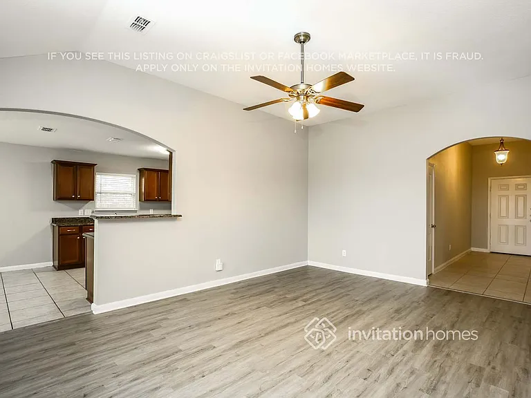2114 Bluebell — Photo 4