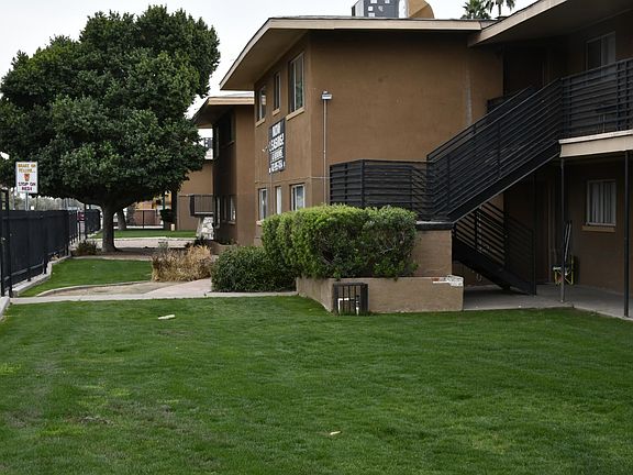 2nd image of 5510 N 35th Ave APT 216