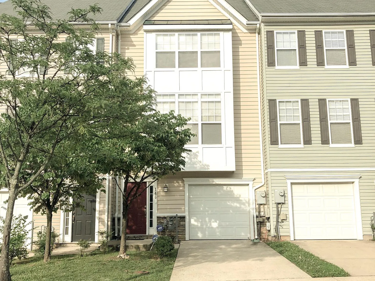 146 Moore Dr — Photo 1
