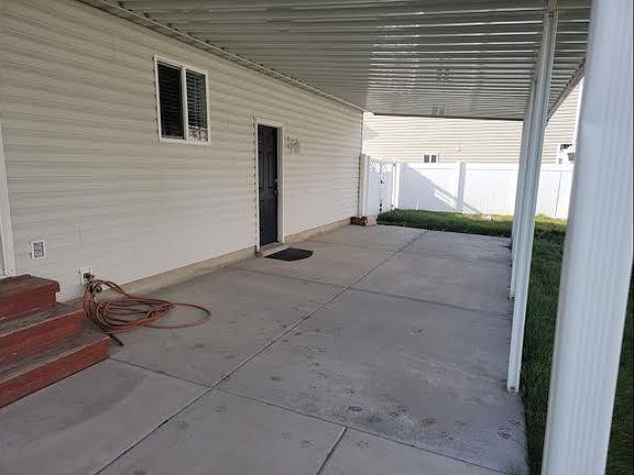 3rd image of 1938 W 1540th St N