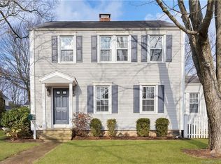 208 West Ave, Darien, CT 06820