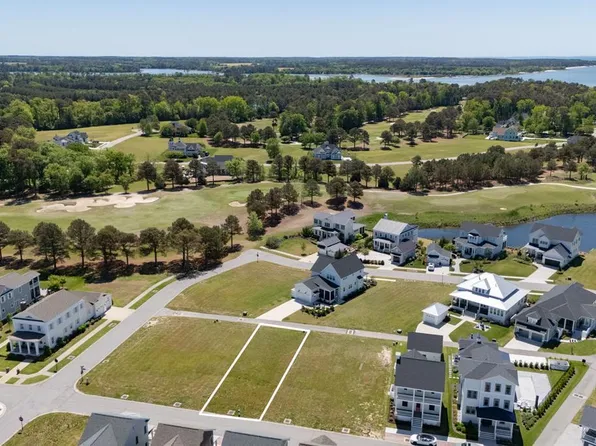 405 Captain Orris Browne #74, Cape Charles, VA 23310