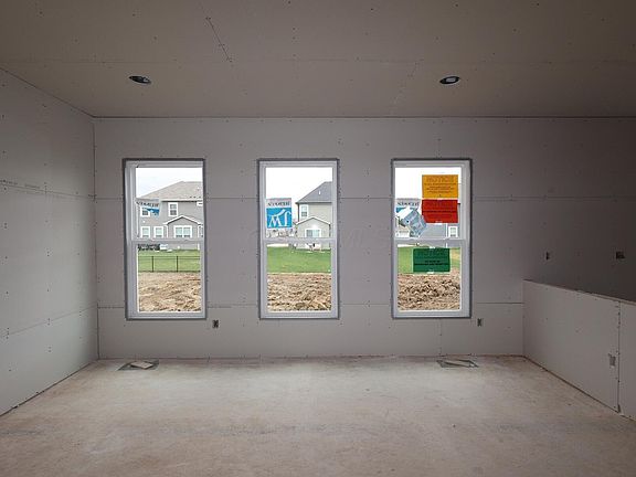 3rd image of 51 Banyan Dr