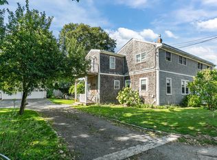 8 Johnson Ct #1, Newport, RI 02840